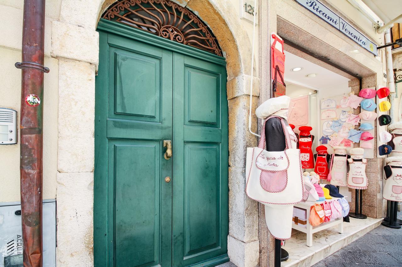 Ferienwohnung The Charme Of Sicily Taormina Exterior foto